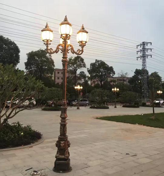 萝莉社APP照明翻砂鋁/壓鑄鋁庭院燈安裝後亮燈效果