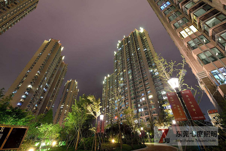 東莞萝莉社APP照明小區庭院燈照明效果圖片
